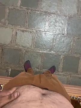 Snapshot of hireom55 chatting on 11-15-25, 07:10 hireom55 online show from 11-15-25, 07:10