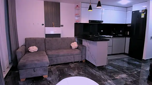 Snapshot of 1lubonnie chatting on 09-09-25, 12:43 1lubonnie online show from 09-09-25, 12:43