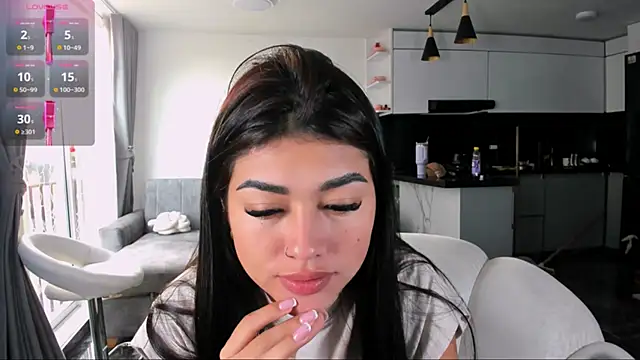 Snapshot of 1lubonnie chatting on 11-17-25, 09:53 1lubonnie online show from 11-17-25, 09:53