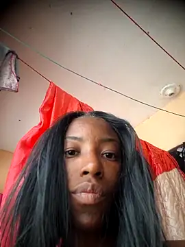 Snapshot of melangelo17 chatting on 11-19-25, 04:18 melangelo17 online show from 11-19-25, 04:18