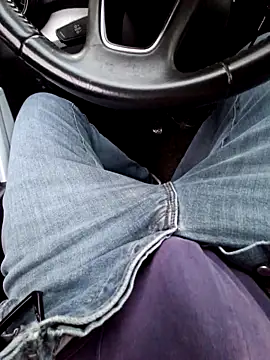 Nzino1983 online show from 04-14-26, 05:19