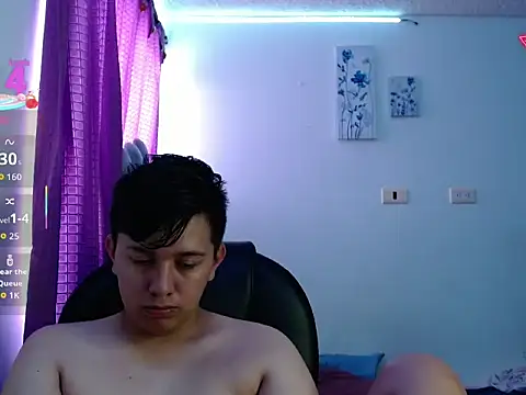 Snapshot of Alan_red chatting on 11-20-25, 03:23 Alan red online show from 11-20-25, 03:23