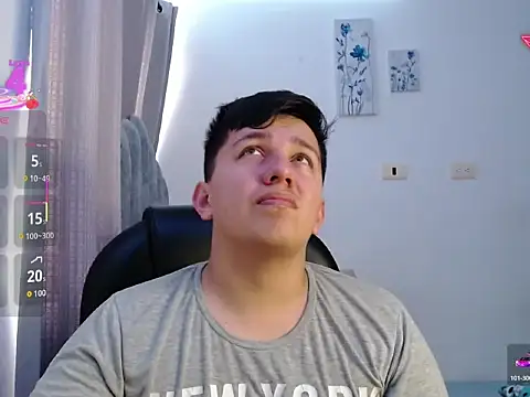 Snapshot of Alan_red chatting on 02-06-26, 03:48 Alan red online show from 02-06-26, 03:48