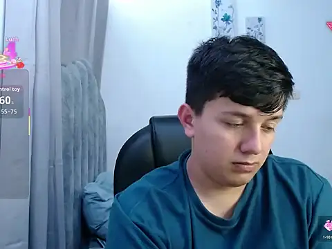 Snapshot of Alan_red chatting on 02-21-26, 01:17 Alan red online show from 02-21-26, 01:17