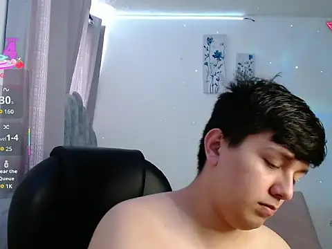 Snapshot of Alan_red chatting on 03-12-26, 03:07 Alan red online show from 03-12-26, 03:07