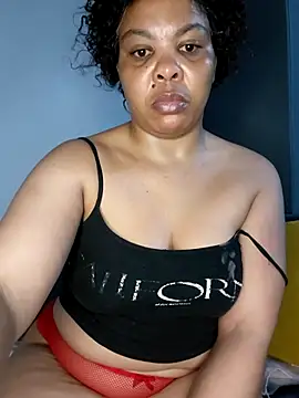 Snapshot of Fattypussyxx chatting on 07-02-26, 04:07 Fattypussyxx online show from 07-02-26, 04:07