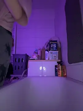 Snapshot of Ciara2004 chatting on 11-14-25, 06:06 Ciara2004 online show from 11-14-25, 06:06