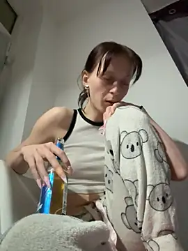 Snapshot of Ciara2004 chatting on 11-24-25, 06:40 Ciara2004 online show from 11-24-25, 06:40