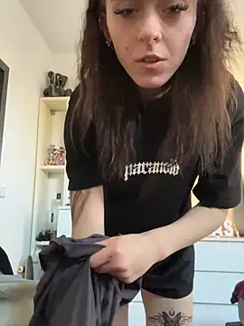 Snapshot of Ciara2004 chatting on 12-18-25, 09:26 Ciara2004 online show from 12-18-25, 09:26