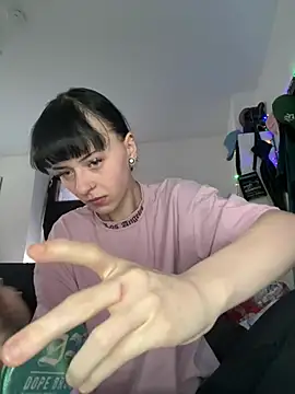 Snapshot of Ciara2004 chatting on 01-17-26, 08:52 Ciara2004 online show from 01-17-26, 08:52