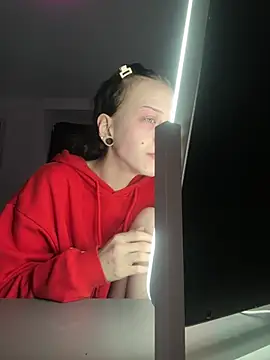 Snapshot of Ciara2004 chatting on 02-12-26, 05:13 Ciara2004 online show from 02-12-26, 05:13