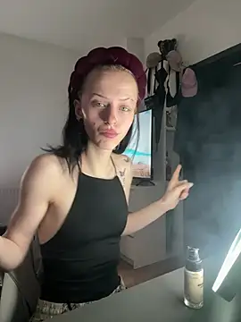 Snapshot of Ciara2004 chatting on 02-18-26, 12:45 Ciara2004 online show from 02-18-26, 12:45