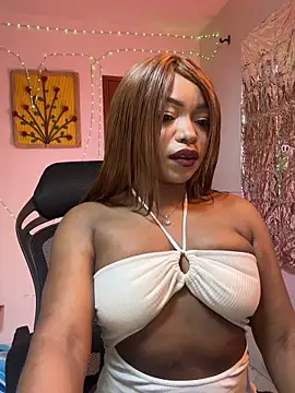 Snapshot of SaraYedid17 chatting on 11-03-25, 06:47 SaraYedid17 online show from 11-03-25, 06:47