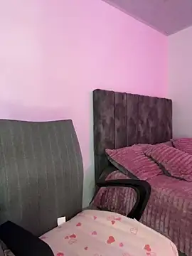 Snapshot of astrid_ chatting on 09-18-25, 11:23 astrid online show from 09-18-25, 11:23