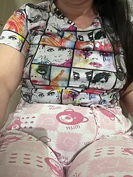 Snapshot of haskadin chatting on 02-10-26, 07:45 haskadin online show from 02-10-26, 07:45