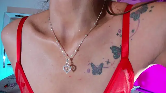 Snapshot of emili_clark chatting on 02-12-26, 04:40 emili clark online show from 02-12-26, 04:40