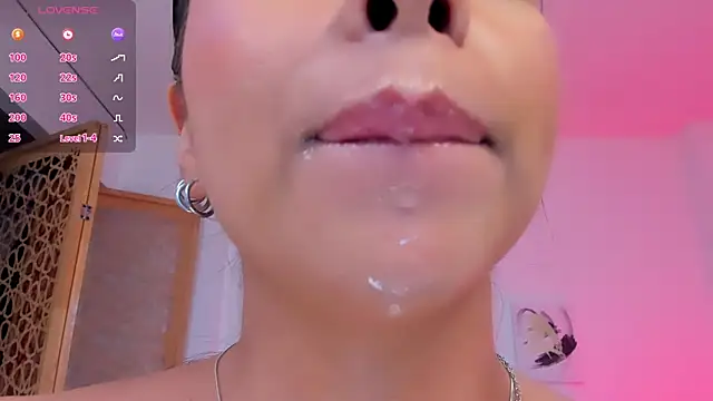 sophierooy22 online show from 10-16-25, 01:17