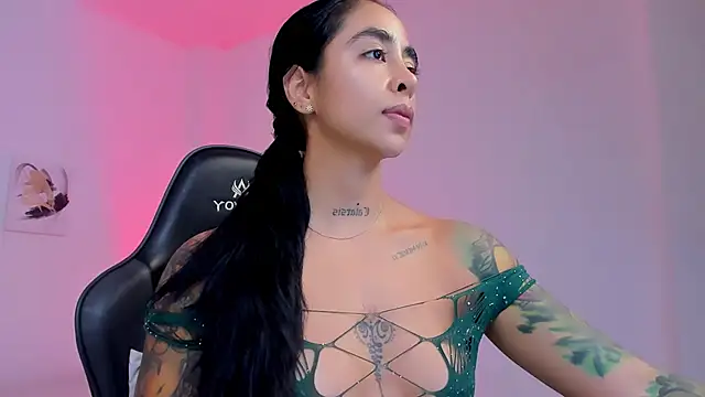 sophierooy22 online show from 02-26-26, 02:49