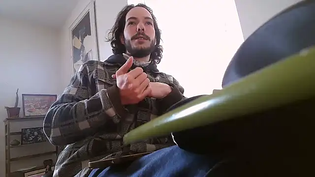 Snapshot of Prolapse_Pig chatting on 12-13-25, 07:53 Prolapse Pig online show from 12-13-25, 07:53