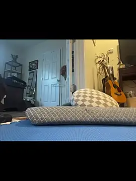 Snapshot of Prolapse_Pig chatting on 12-21-25, 09:11 Prolapse Pig online show from 12-21-25, 09:11