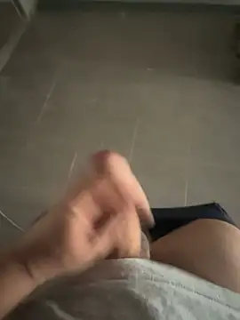 Snapshot of Greeneyes0820 chatting on 02-15-25, 12:54 Greeneyes0820 online show from 02-15-25, 12:54