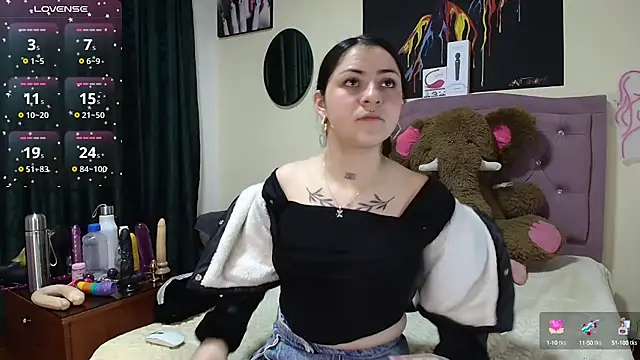 Emmie Hot online show from 09-27-25, 12:10