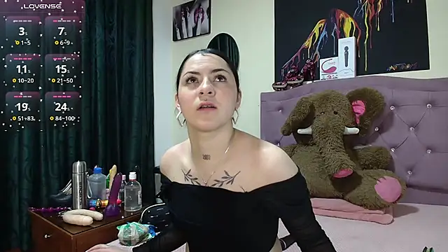 Emmie Hot online show from 10-20-25, 12:05