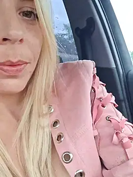 SweetyNinaOff1 online show from 05-02-26, 03:17