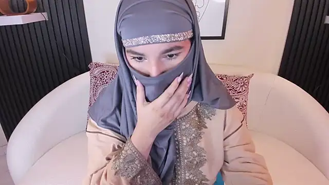 Snapshot of Ayha_khalaf chatting on 03-12-25, 03:35 Ayha khalaf online show from 03-12-25, 03:35