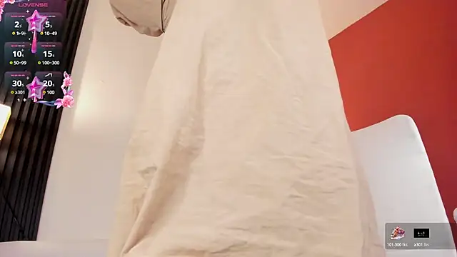 Snapshot of Ayha_khalaf chatting on 03-21-25, 10:28 Ayha khalaf online show from 03-21-25, 10:28