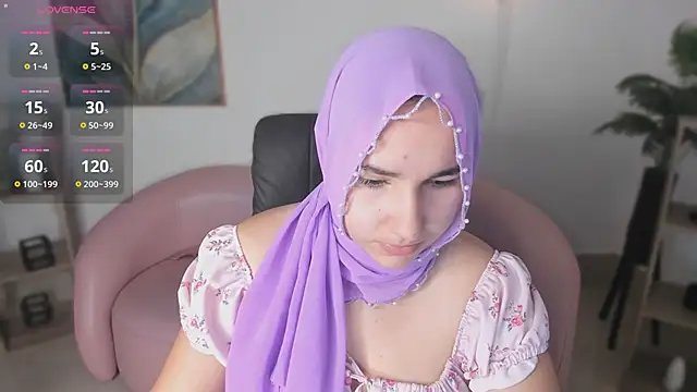 Snapshot of Ayha_khalaf chatting on 12-03-25, 01:02 Ayha khalaf online show from 12-03-25, 01:02