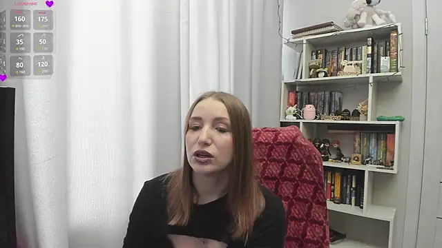 Snapshot of LillyFan-X chatting on 03-10-25, 04:28 LillyFan-X online show from 03-10-25, 04:28