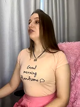 LillyFan-X online show from 11-17-25, 04:29