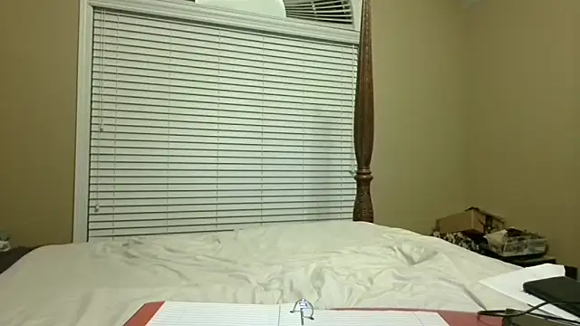 Snapshot of Soultouch1 chatting on 09-09-25, 02:44 Soultouch1 online show from 09-09-25, 02:44