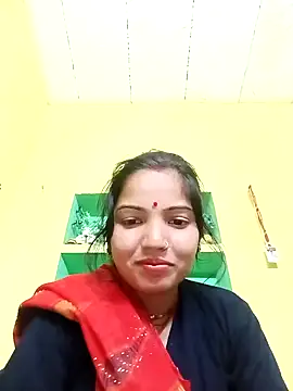 Snapshot of Bhuvi_Bedi chatting on 02-07-25, 01:53 Bhuvi Bedi online show from 02-07-25, 01:53
