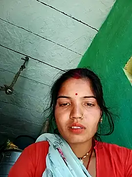 Snapshot of Bhuvi_Bedi chatting on 02-08-25, 09:24 Bhuvi Bedi online show from 02-08-25, 09:24