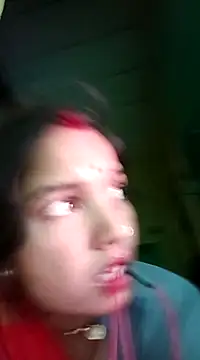 Snapshot of Bhuvi_Bedi chatting on 02-09-25, 08:33 Bhuvi Bedi online show from 02-09-25, 08:33