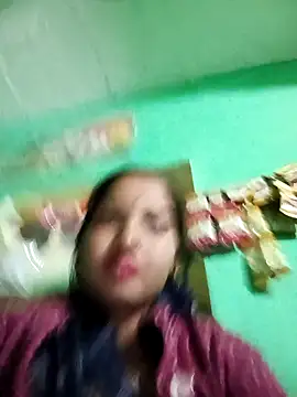 Snapshot of Bhuvi_Bedi chatting on 02-17-25, 03:31 Bhuvi Bedi online show from 02-17-25, 03:31