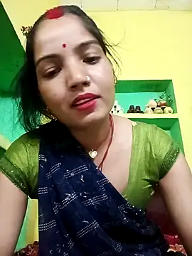 Snapshot of Bhuvi_Bedi chatting on 02-24-25, 05:22 Bhuvi Bedi online show from 02-24-25, 05:22