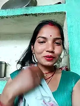 Snapshot of Bhuvi_Bedi chatting on 02-27-25, 12:02 Bhuvi Bedi online show from 02-27-25, 12:02