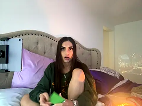 Snapshot of geld_88 chatting on 11-26-25, 03:57 geld 88 online show from 11-26-25, 03:57