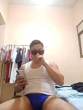 LuisMex1998 online show from 12-15-25, 09:46