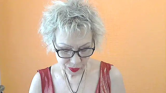 NessyJenixs online show from 05-27-26, 06:43