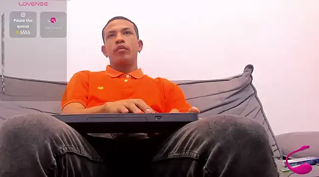 Snapshot of carlos_alber12 chatting on 03-02-25, 07:02 carlos alber12 online show from 03-02-25, 07:02