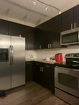 Snapshot of theprettysoles chatting on 11-21-25, 02:10 theprettysoles online show from 11-21-25, 02:10