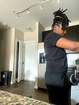 Snapshot of theprettysoles chatting on 12-03-25, 02:37 theprettysoles online show from 12-03-25, 02:37