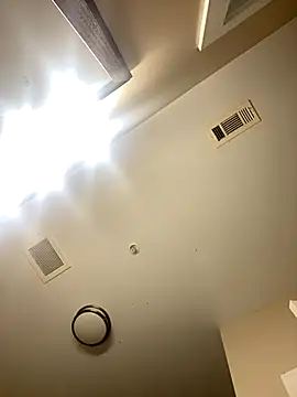 Snapshot of theprettysoles chatting on 12-04-25, 03:43 theprettysoles online show from 12-04-25, 03:43