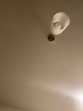 Snapshot of theprettysoles chatting on 12-15-25, 11:42 theprettysoles online show from 12-15-25, 11:42