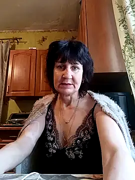 Snapshot of Laura_Kiss chatting on 01-07-25, 10:54 Laura Kiss online show from 01-07-25, 10:54