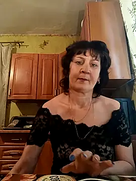 Snapshot of Laura_Kiss chatting on 01-22-25, 07:46 Laura Kiss online show from 01-22-25, 07:46